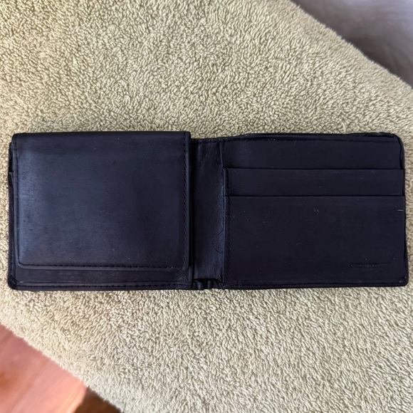 Black Leather Bifold Mens Wallet ~ Super Soft and Thin - Picture 2 of 8